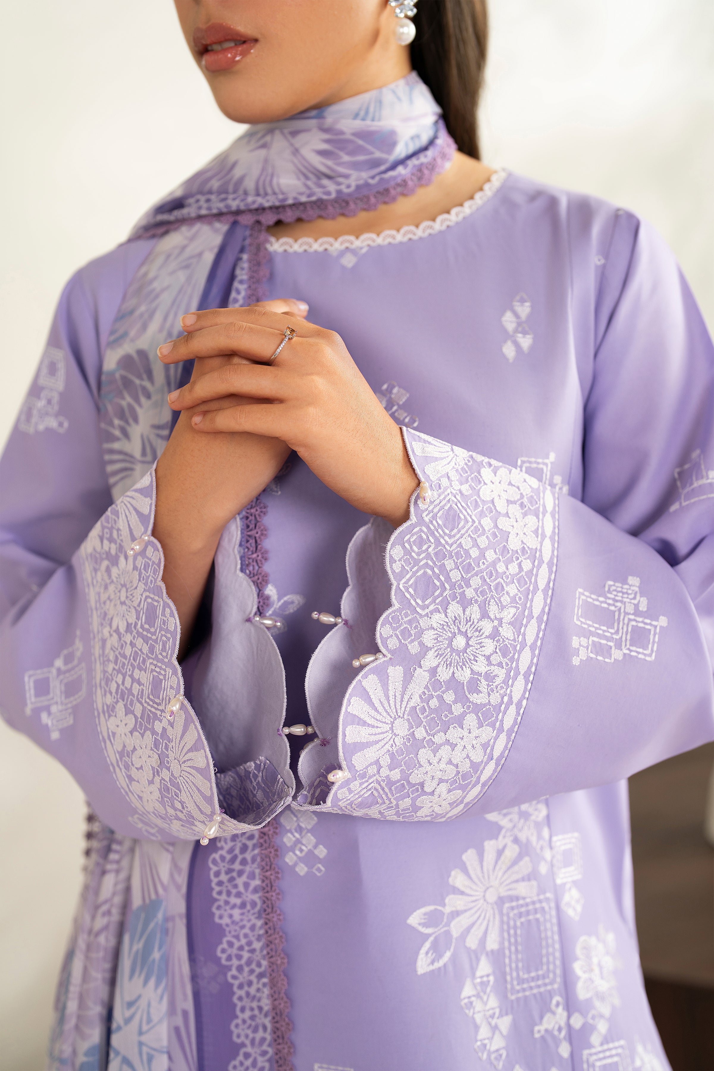 Lavender Peral