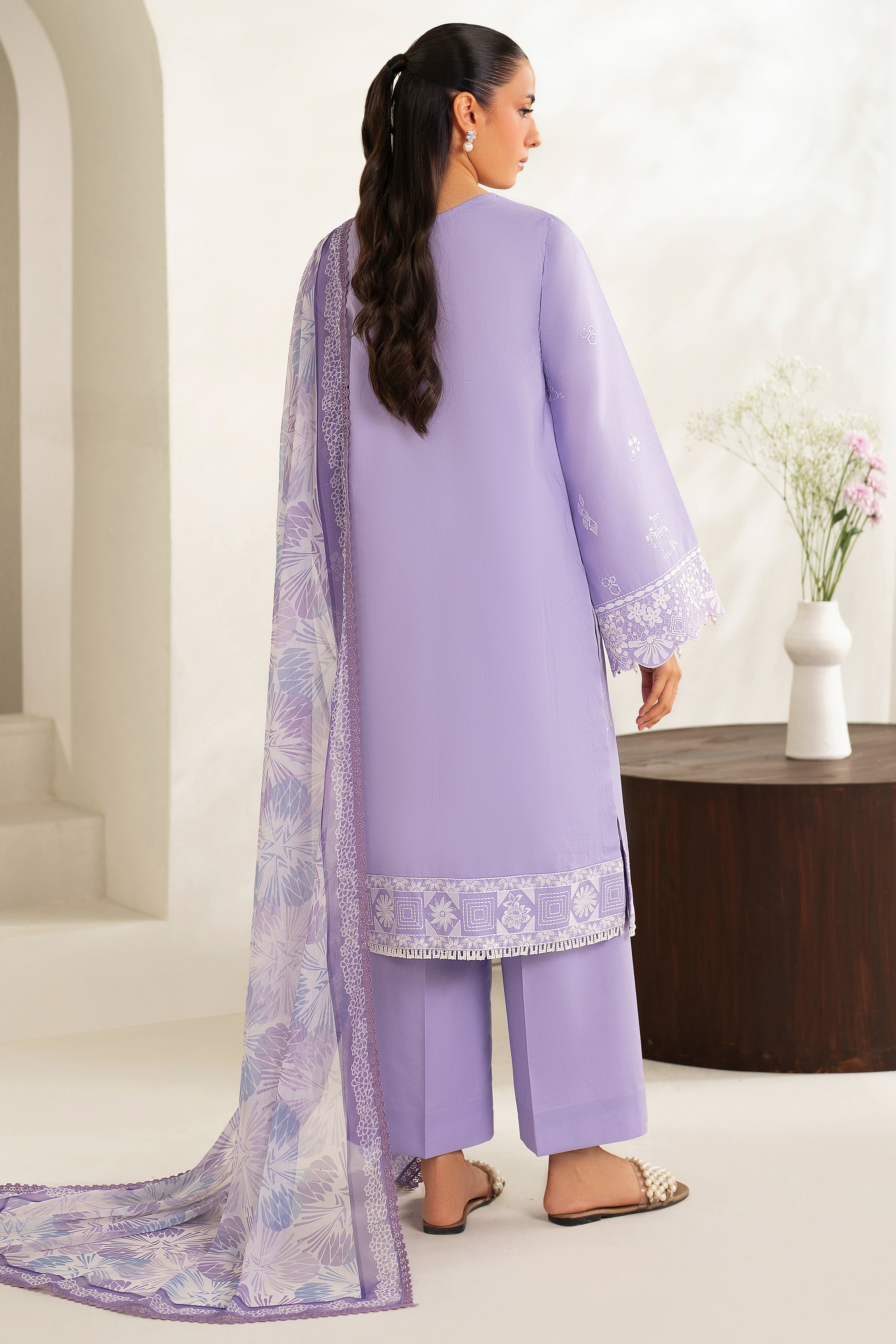 Lavender Peral