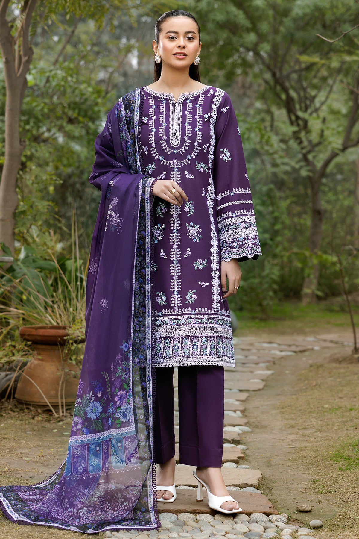 Regal Iris